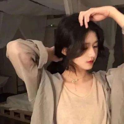 派遣女公关彩华
